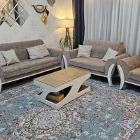 مبل ۷ نفره و گل میز و میز تلوزیون