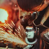 جوشکاری و لوله کشی در محل