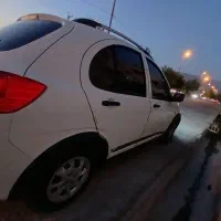 کوئیک آر سفید مشکی برج 12 سال 1402
