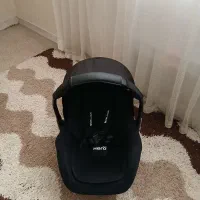 کریر نو و آغوشی کودک