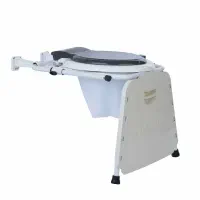 دو عدد توالت فرنگی پلاستیکی و دیواری تاشو