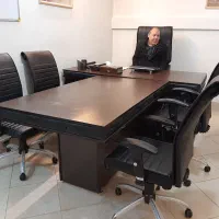 میز مدیریت جلو چرم حلال صندلی کنفرانس نیم ست اداری