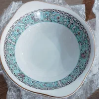 سرویس چینی رویال ژاپنی ۶ نفره ۸۵ پارچه