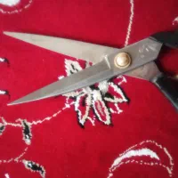 قیچی برش خیاطی