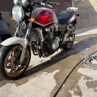 سی بی ۱۳۰۰cb