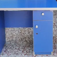 فروش و میز و کمد