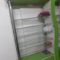 ویترین و قفسه