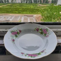 ظرف چینی گل سرخ
