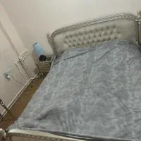 تخت و‌خواب دو‌نفره چوب + سرویس خواب