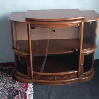 میز تلویزیون کاملا نو بدون خطو خش و خرابی