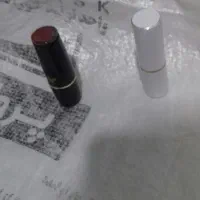 دو عدد رژ لب گیاهی