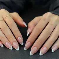 اجاره اتاق و میز ناخن