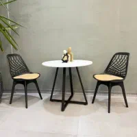 صندلی کارولین پایه پلیمری