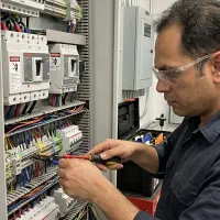 برقکاری رفع اتصالی. جنت آباد پونک شهران شمال غرب