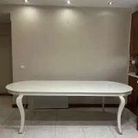 میز ناهارخوری ۸ تا ۱۰ نفره