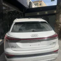 آودی Q4 مدل 2025تجارت خودرو خسروانی