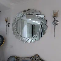 آینه دیواری به همراه دو عدد شمعدان