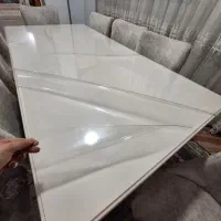 میز ناهارخوری ۸ نفره سفید براق در حد نو