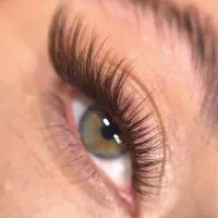با تخفیف طلایی اکستنشن مژه و لیفت مژه و ابرو