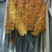 آشپز برای تهیه غذا