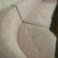 مبل نیاز به تعمیر