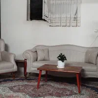 فروش مبل ونیز ناهارخوری درحد نو...مناسب جهیزیه