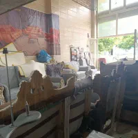 کارگر برای تعمیرات مبل