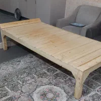 تخت چوبی