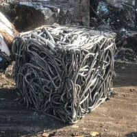ضایعات فلزات رنگی و آهن