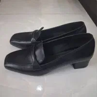 کفش زنانه  سایز  ۴۰