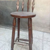 صندلی چوبی
