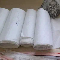 مقداری وسایل خیاطی زیپ وپوکه ولایه کاغذی