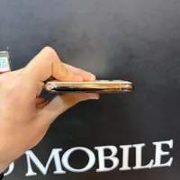 اپل iPhone 11 Pro Max با حافظهٔ ۲۵۶ گیگابایت