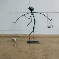 دست سازه هایه فلزی