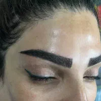 کاشت ابروی تخصصی با۵۰درصد تخفیف