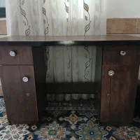میز کامپیوتر سالم و تمیز