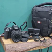 دوربین canon با لنز تمیز کم کار