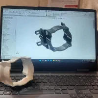 ساخت قطعات پلاستیکی و فلزی در تعداد اندک