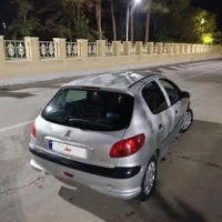 206 بدون رنگ