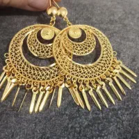 گوشواره های خاص رنگ ثابت