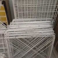 قفسه مشبک کتاب
