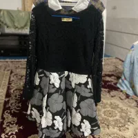 تعداد زیادی لباس