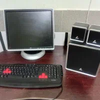 اسپیکر، مانیتور و کیبورد