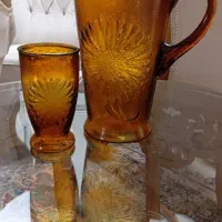 پارچ و لیوان بسیار قدیمی