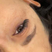 خدمات آموزش اکستنشن مژه و لیفت لمینت مژه لیفت ابرو