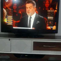 تلویزیون ۴۲ دوو اصل