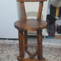 یک عددصندلی اپن چوب نراد