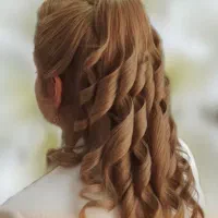شنیون کار سیار آماده همکاری با سالن دارها
