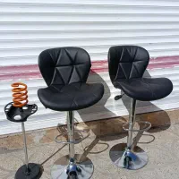 دو عددصندلی اپن  درحدنو و پایه سشوار باهم4/500