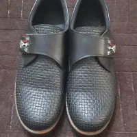 کفش نوجوان سایز ۳۸